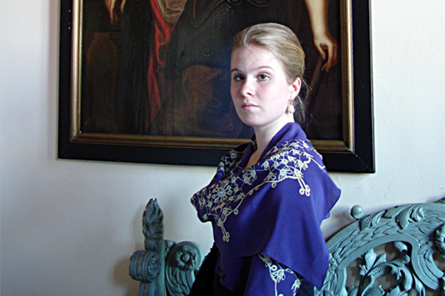 Studio-ePosh-shawl-Martialis