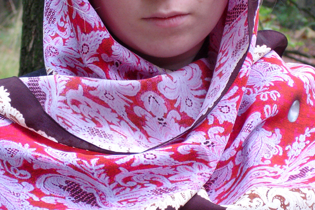 Studio-ePosh-shawl-Pearls
