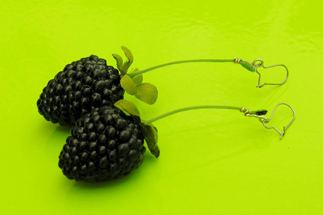 earring-blackberry-72 earring-blackberry-72