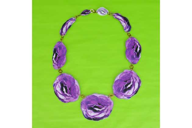 necklace-flower-purple-lam-72 necklace-flower-purple-lam-72