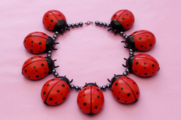 necklace-lady-bird-big-72 necklace-lady-bird-big-72